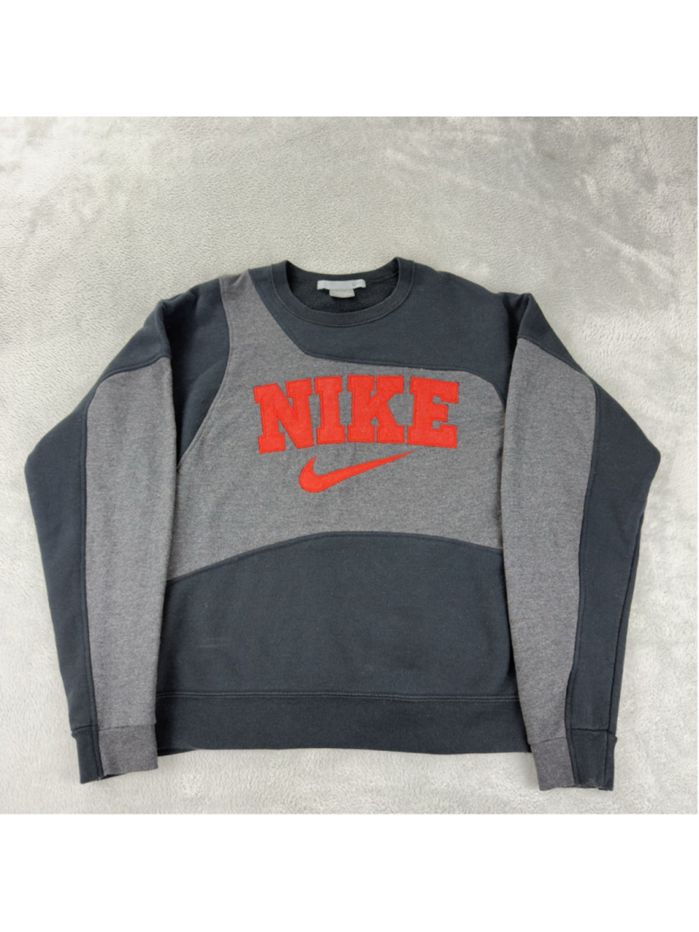 Vintage Nike Men's Size XL Reworked Grey/Black Retro Fleece Crewneck Sweater